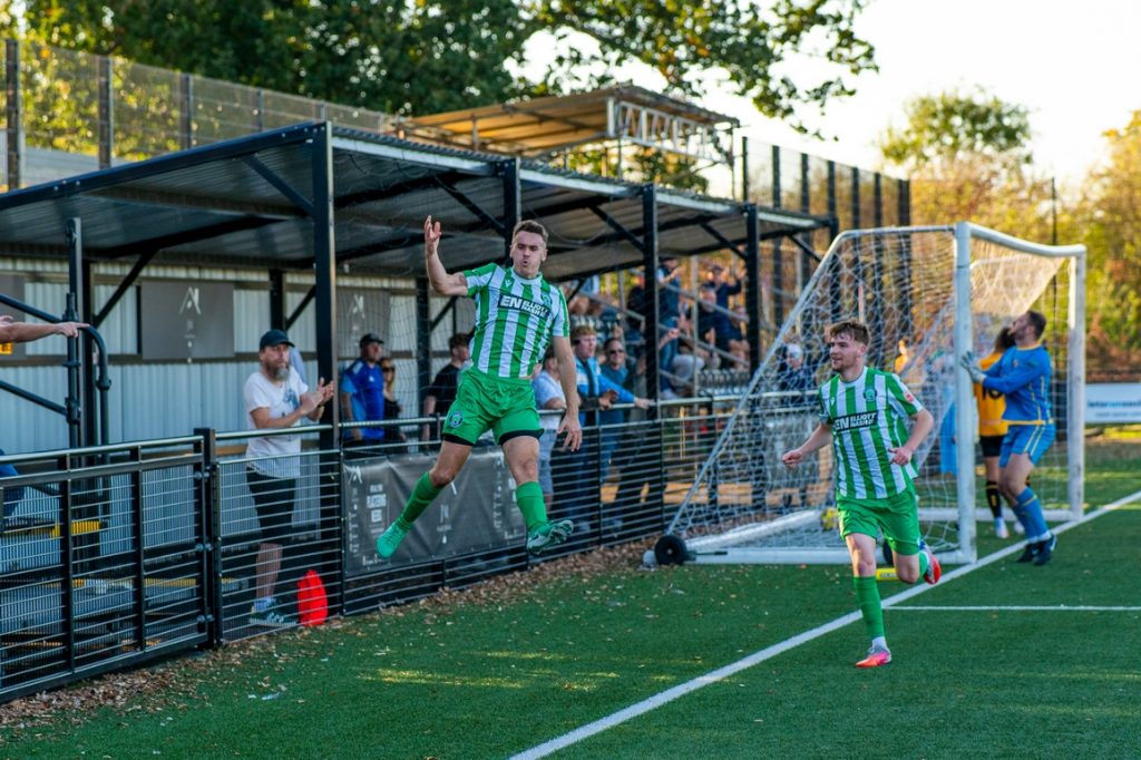 MATCH REPORT: Racing Club Warwick (A)